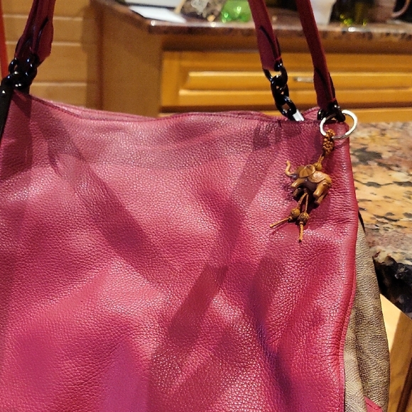 Coach Handbags - Elegant Burgundy Leather Tote Bag